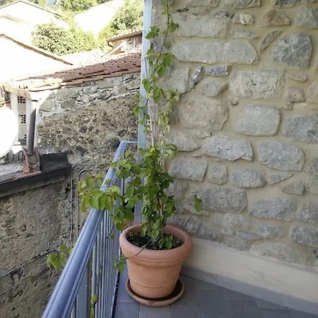 Casa Torre Con Terrazza Panoramica